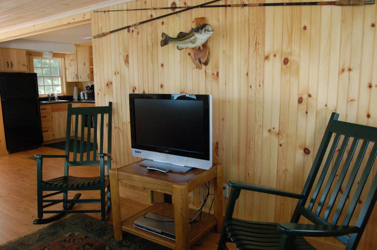 Sebago Lake Lodge & Cottages North Windham Exterior foto